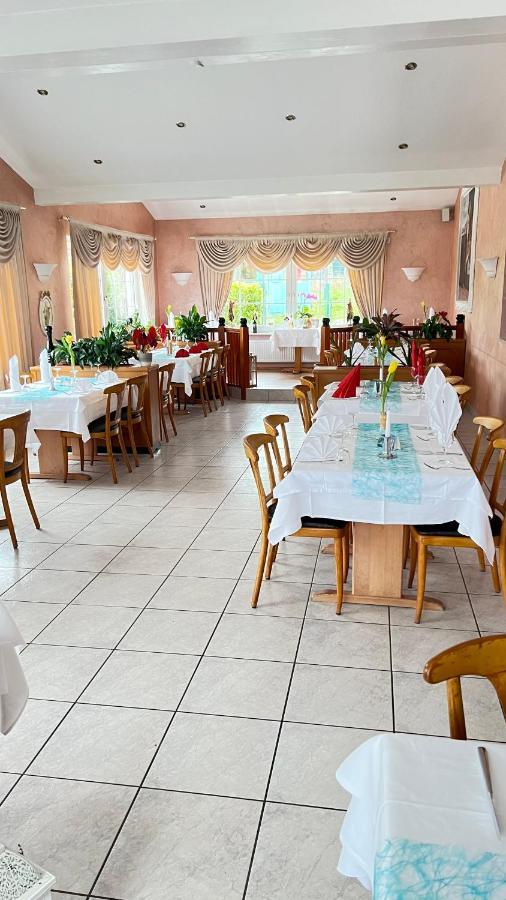 Hotel & Restaurant Am Kirschberg Alten Buseck Экстерьер фото