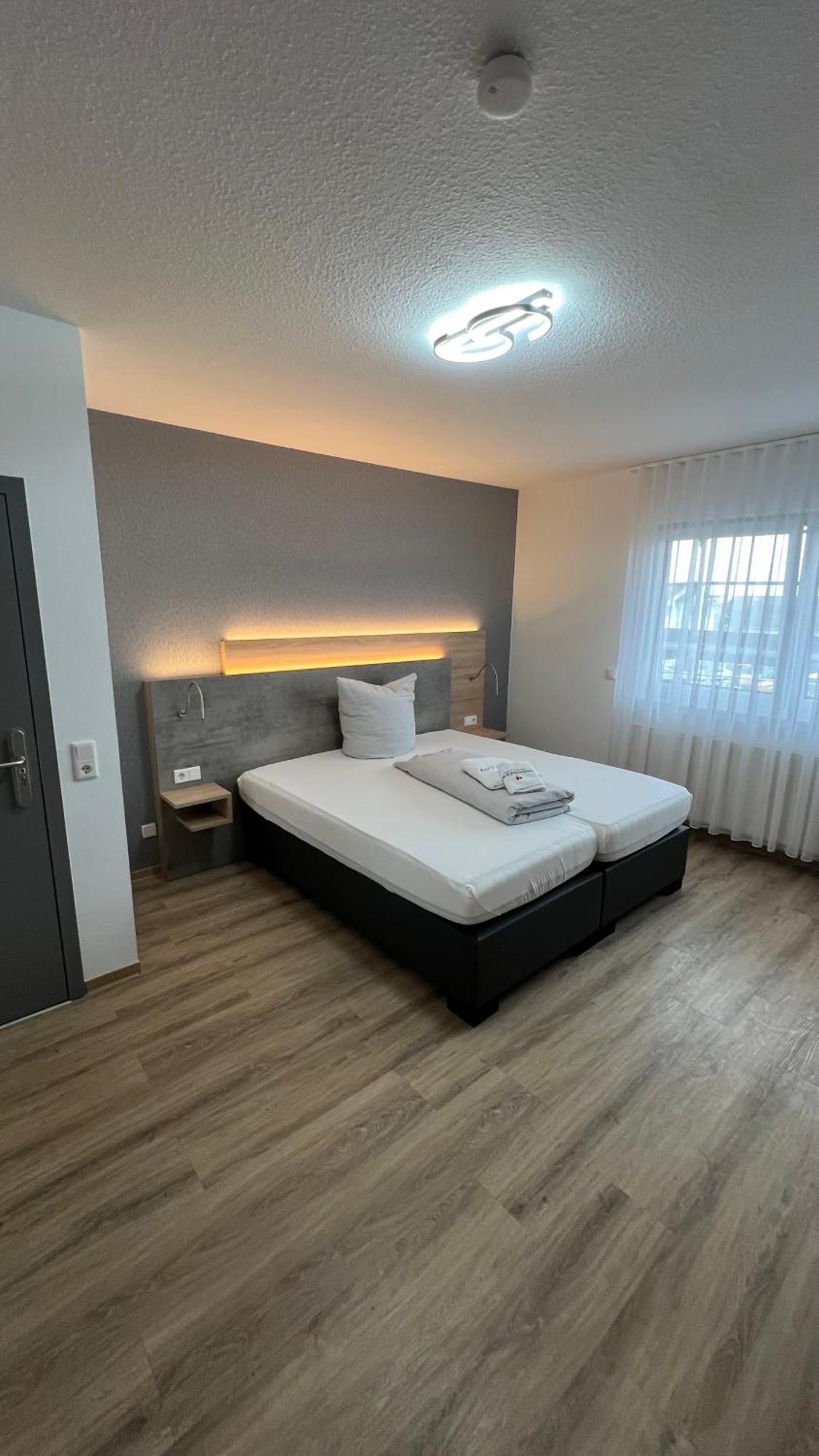 Hotel & Restaurant Am Kirschberg Alten Buseck Экстерьер фото