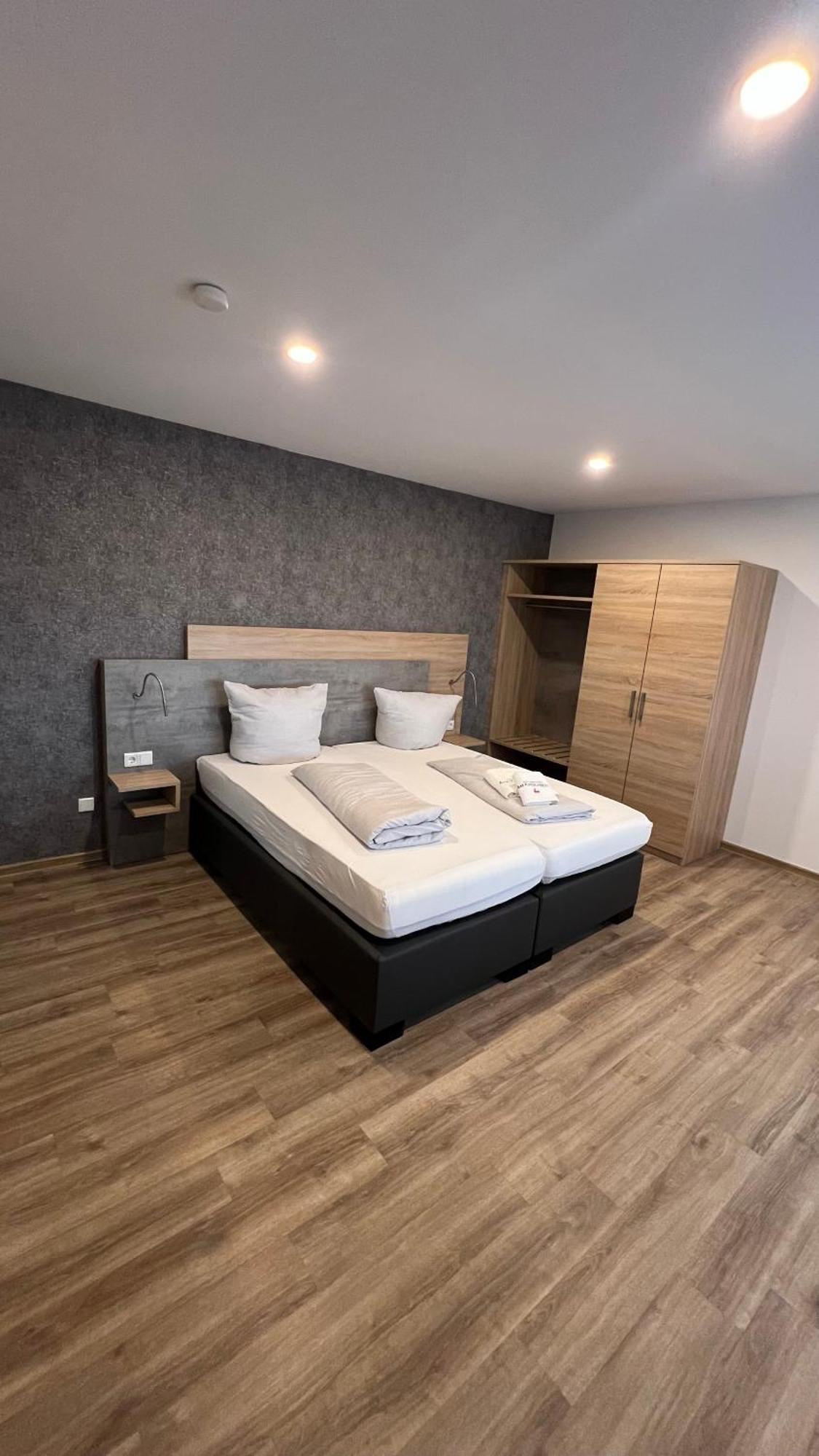 Hotel & Restaurant Am Kirschberg Alten Buseck Экстерьер фото