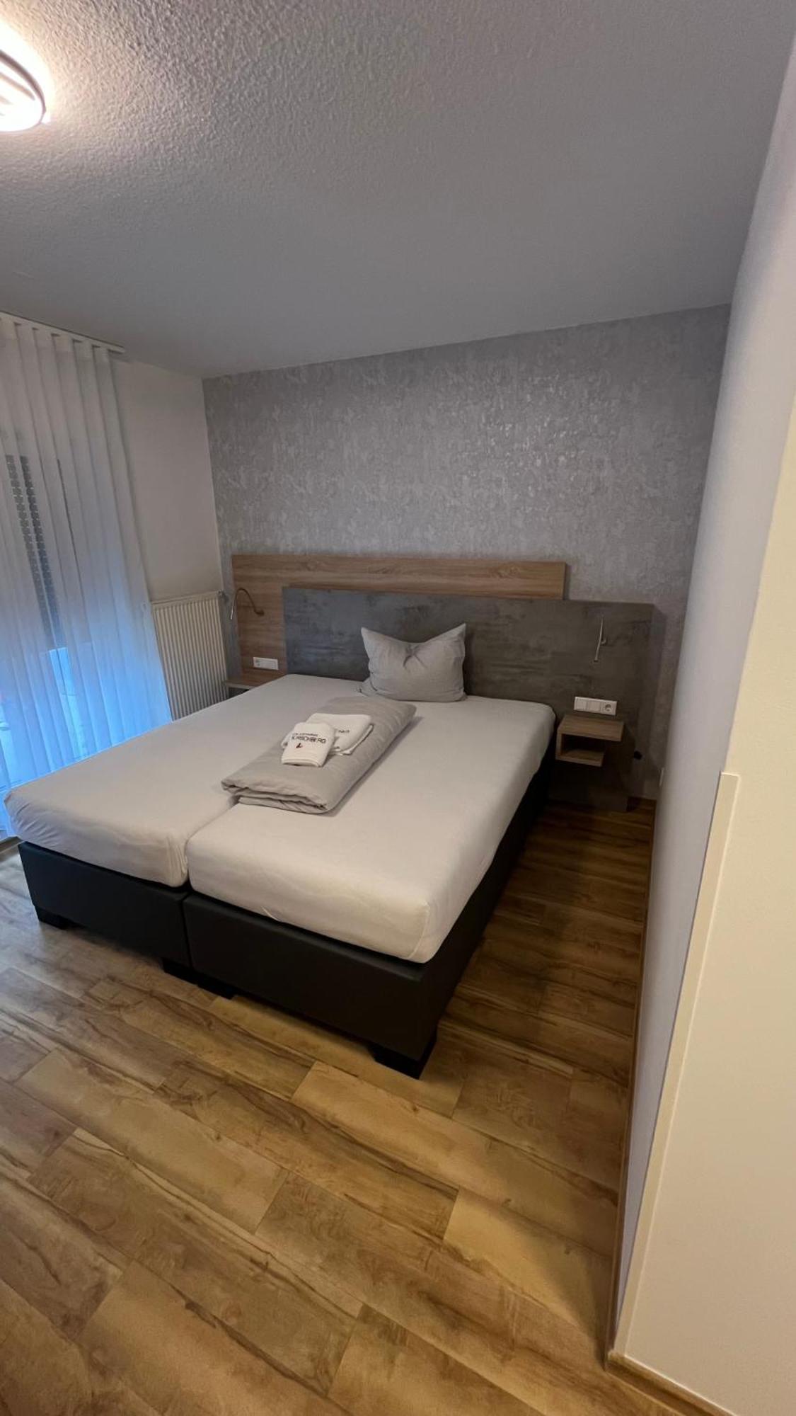 Hotel & Restaurant Am Kirschberg Alten Buseck Экстерьер фото
