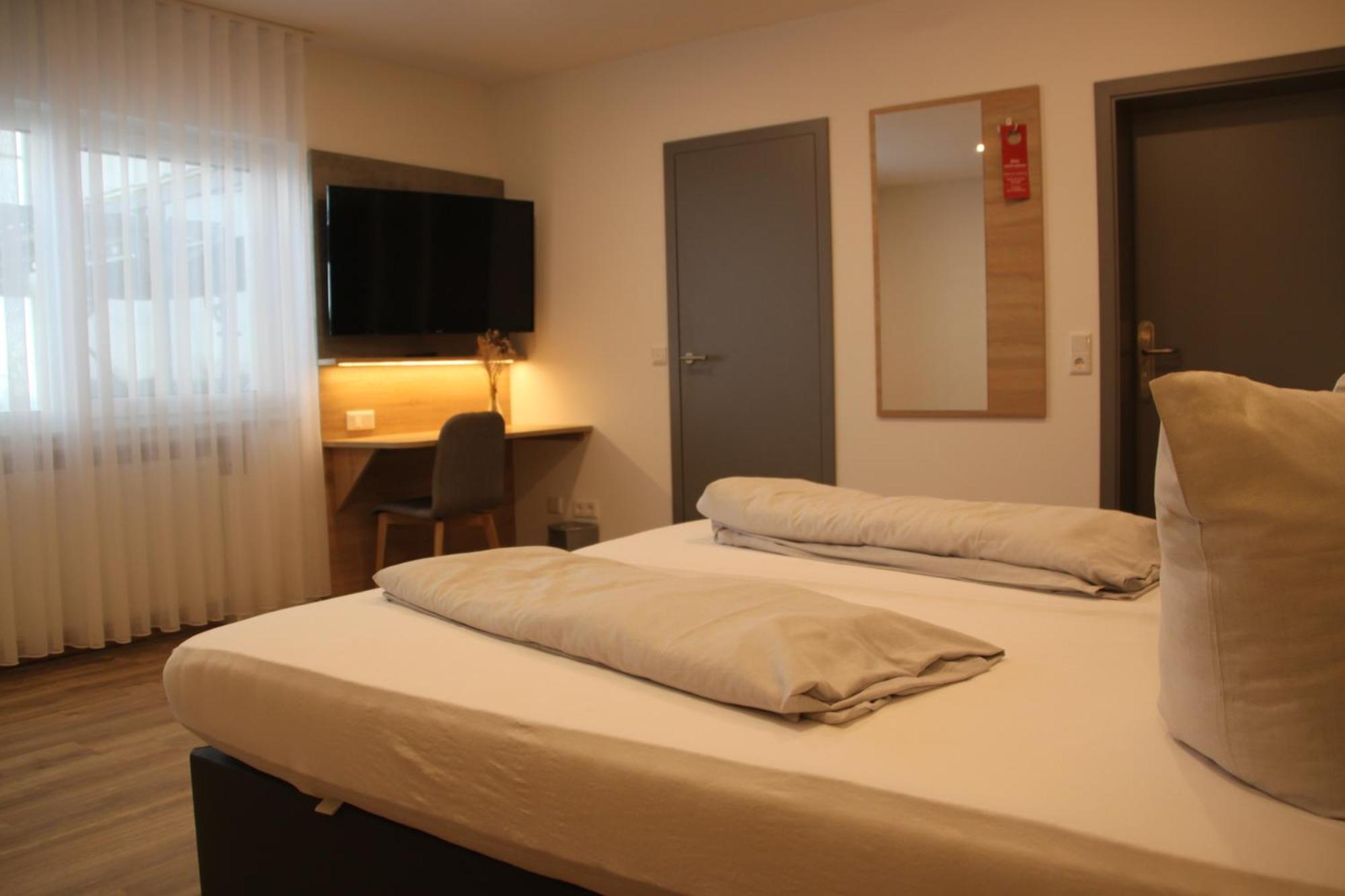 Hotel & Restaurant Am Kirschberg Alten Buseck Экстерьер фото