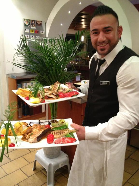 Hotel & Restaurant Am Kirschberg Alten Buseck Экстерьер фото
