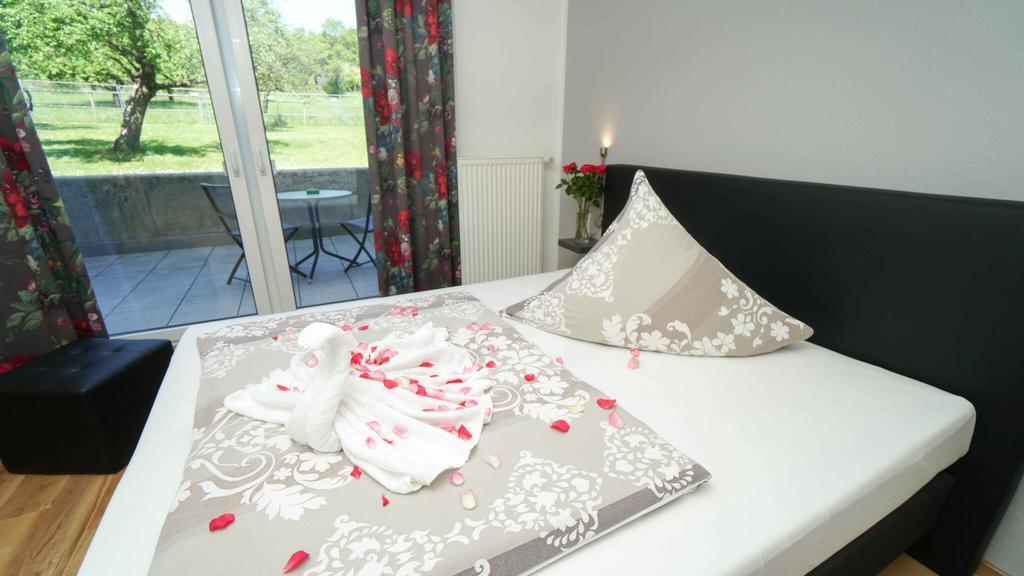 Hotel & Restaurant Am Kirschberg Alten Buseck Экстерьер фото